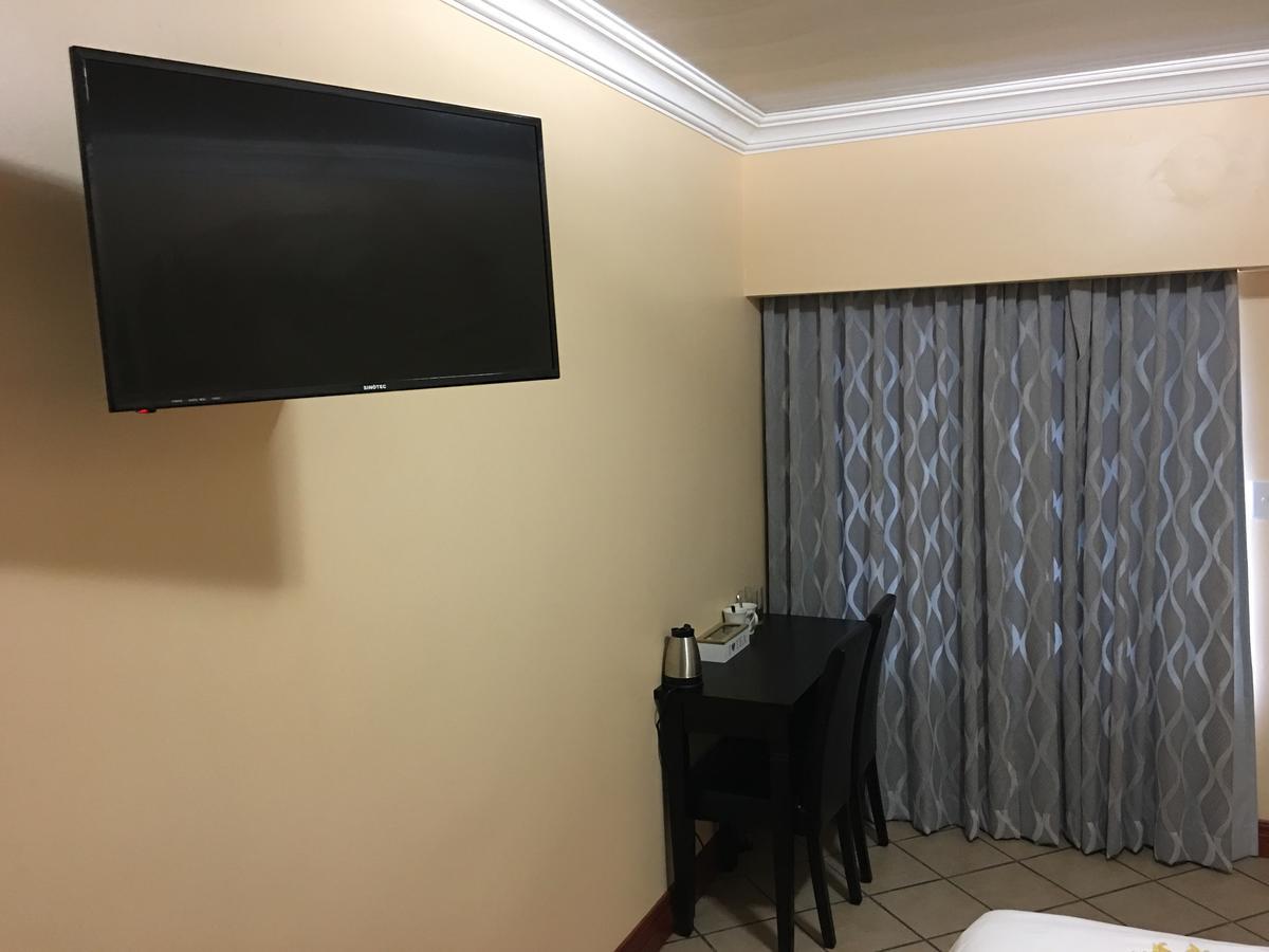 Riverton Manor Центурион Экстерьер фото