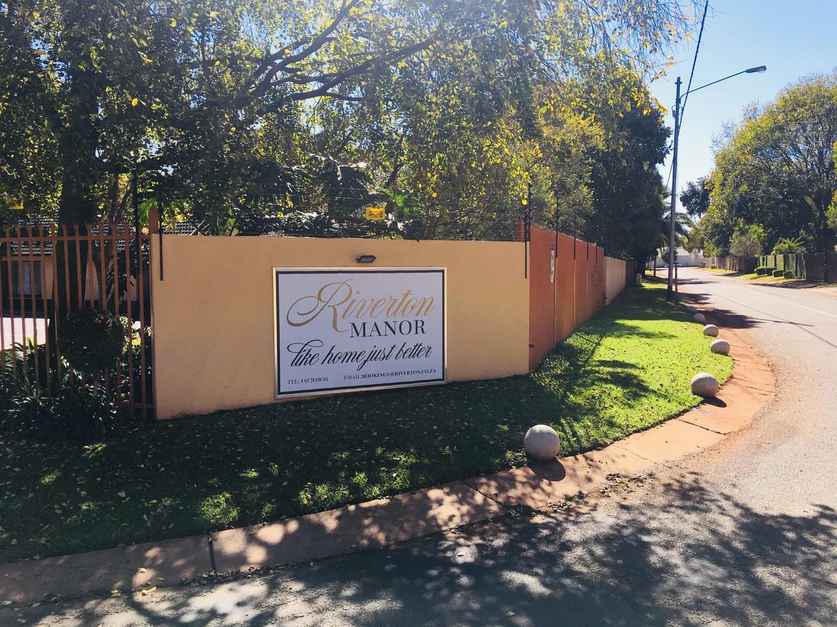 Riverton Manor Центурион Экстерьер фото